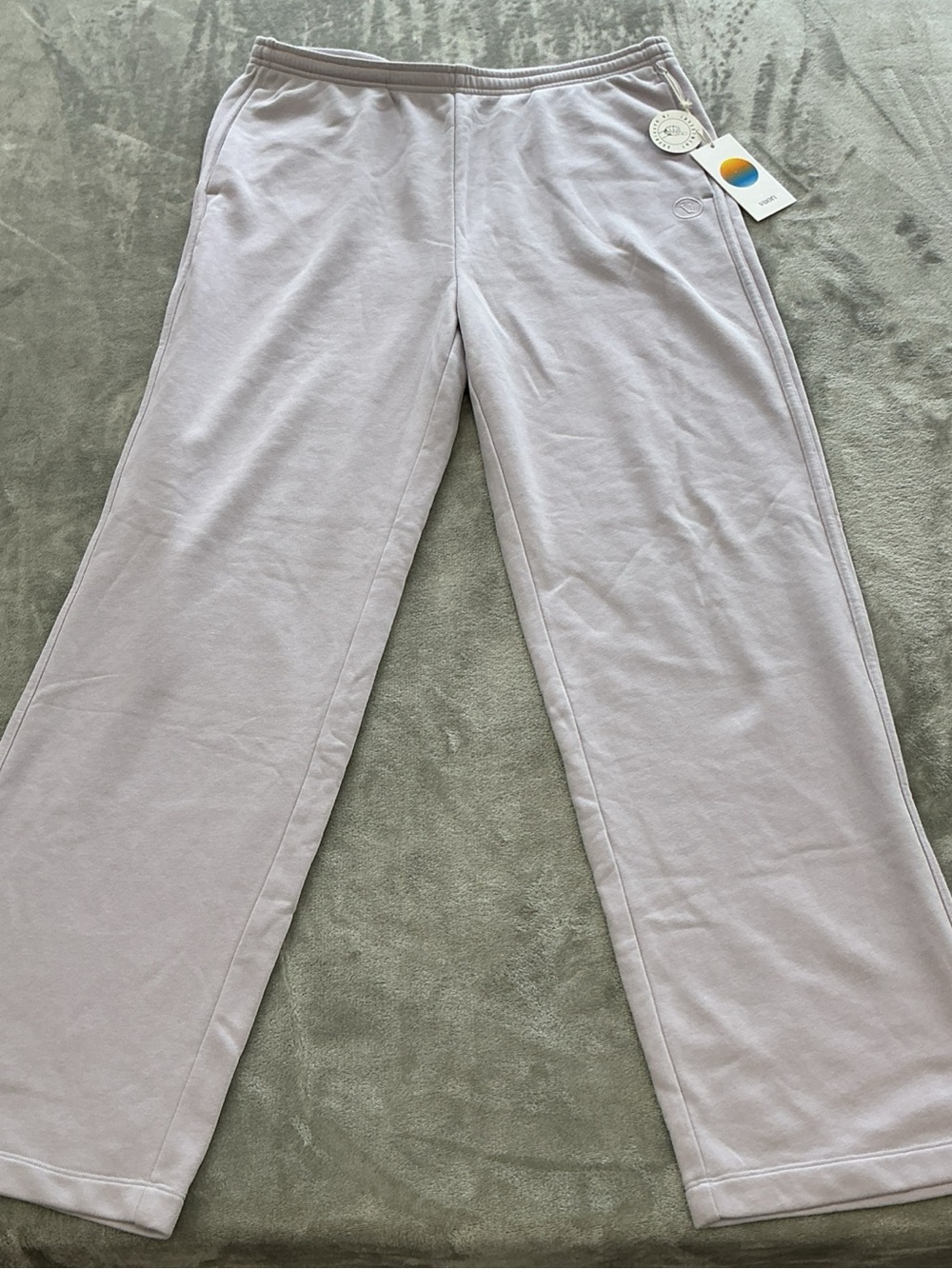 Vuori Sedona Straight Leg Sweatpant Womens  Large Lavender casual athleisure NEW